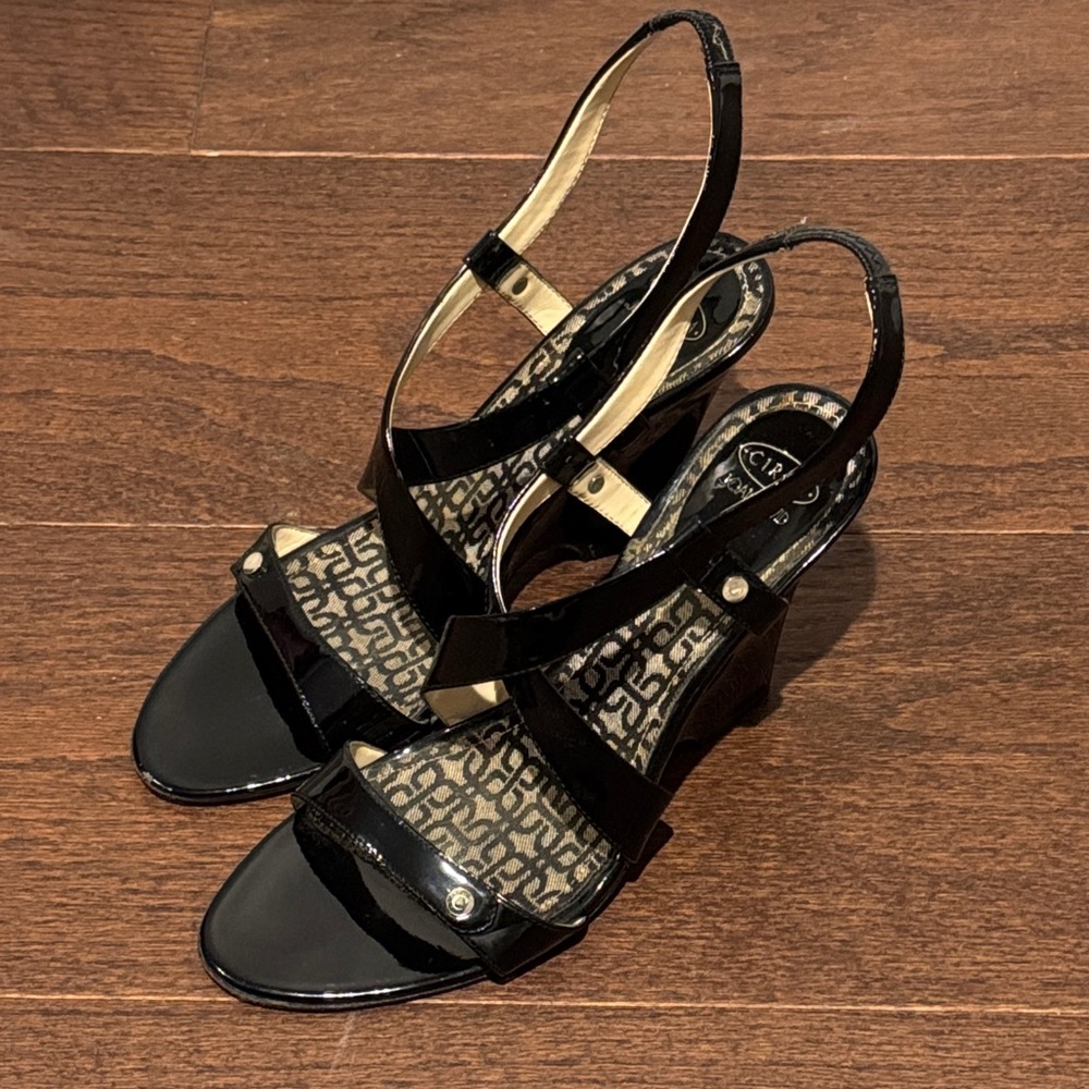 Circa Joan & David Black Strappy Women's Shoes Size 9.5